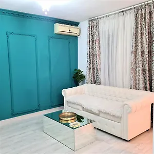 Apartament World, Bucureşti
